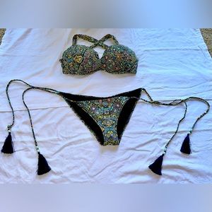 Victoria’s Secret Mosaic Garden Bikini Set 34D Top Small Bottoms